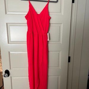 Kaya di Koko Hot Pink Tulip Maxi Dress